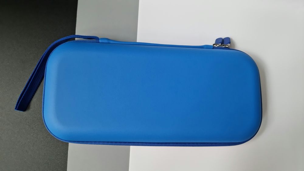 Etui do Nintendo Switch 2 – czerwono-niebieskie, 10 miejsc na gry