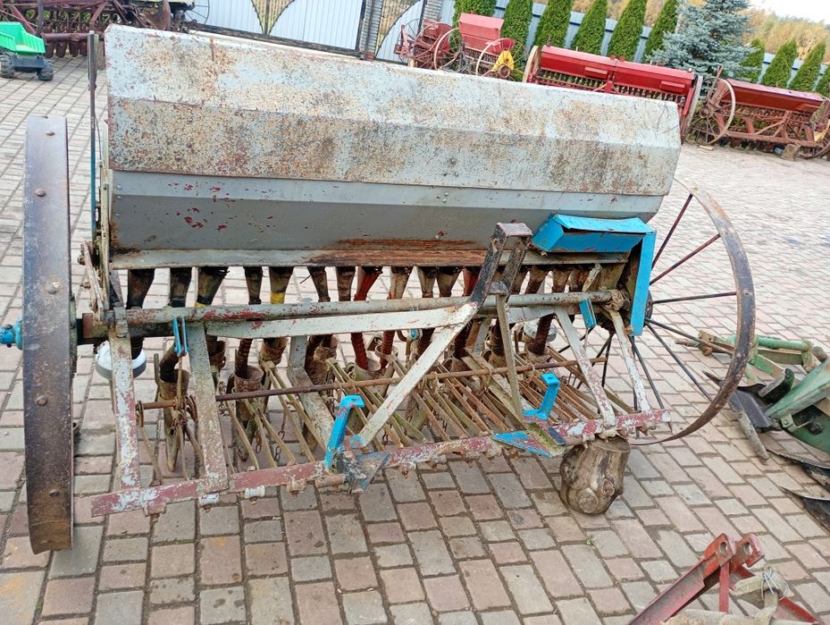 Продам сівалки 17  19 лійок