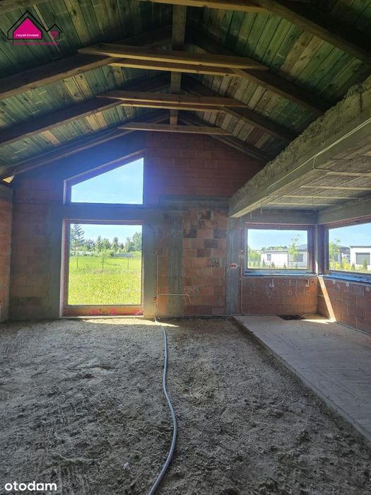 Dom przy lesie,  działka 2173 m², blisko jeziora