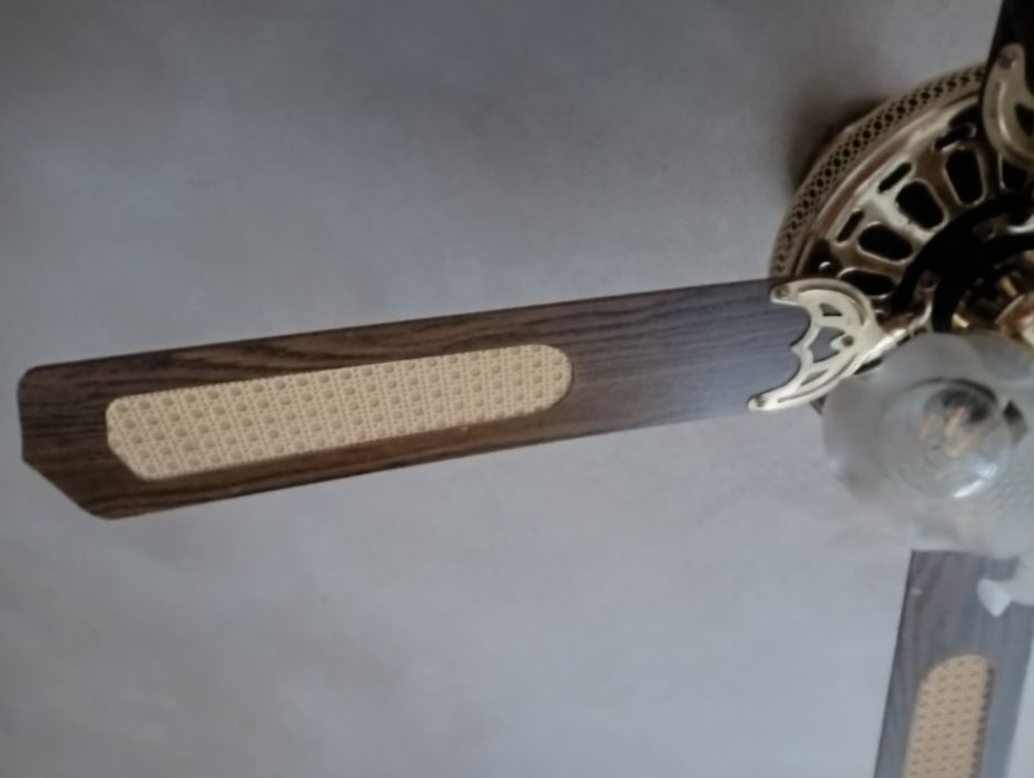 Sprzedam wiszącą lampę do pokoju