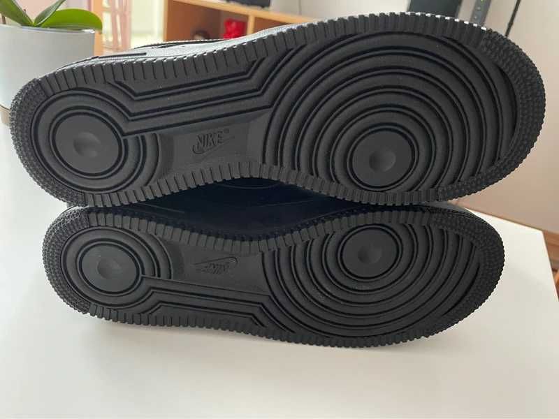 Nike Air Force 1 Supreme Black R.46
