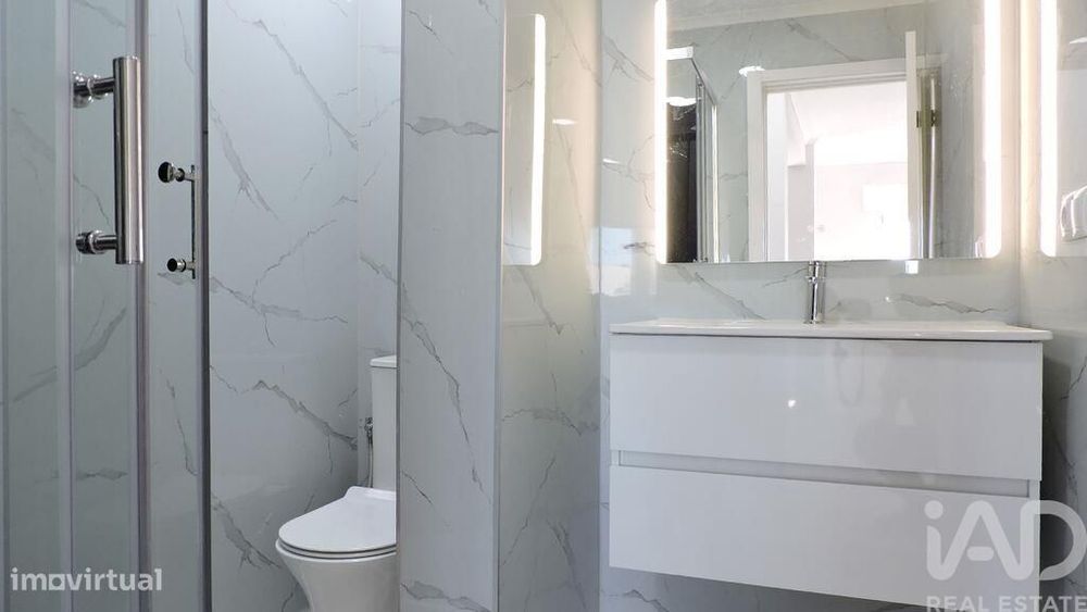 Apartamento T2 em São Sebastião