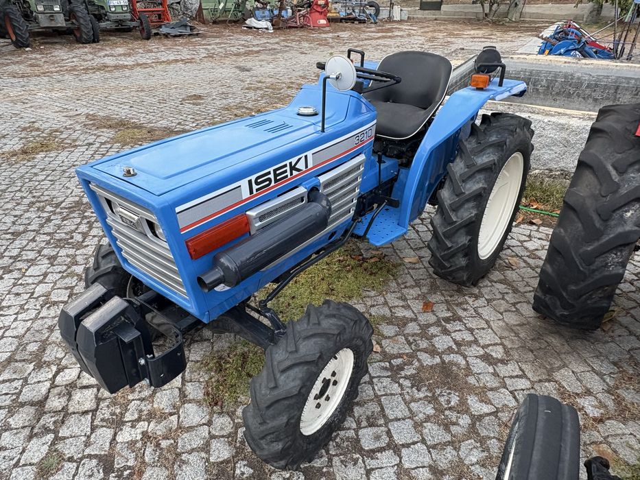 Trator ISEKI 3210 4rm