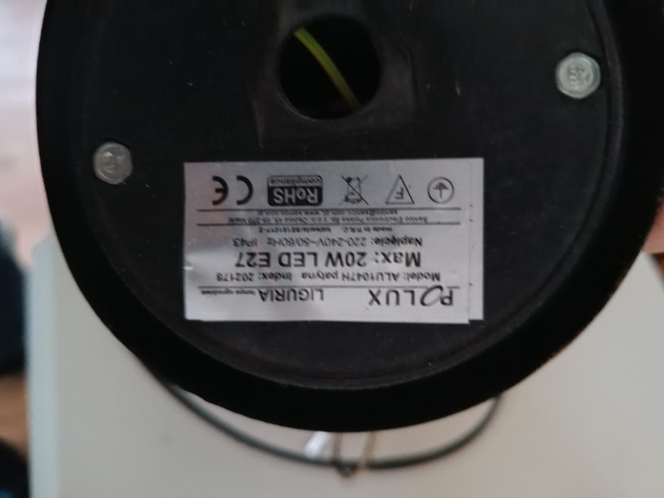 Lampa zewnętrzna ogrodowa