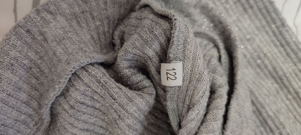 Кофтини на дівчинку