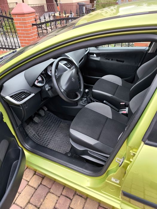 Peugeot  207 nie ( 206 208)