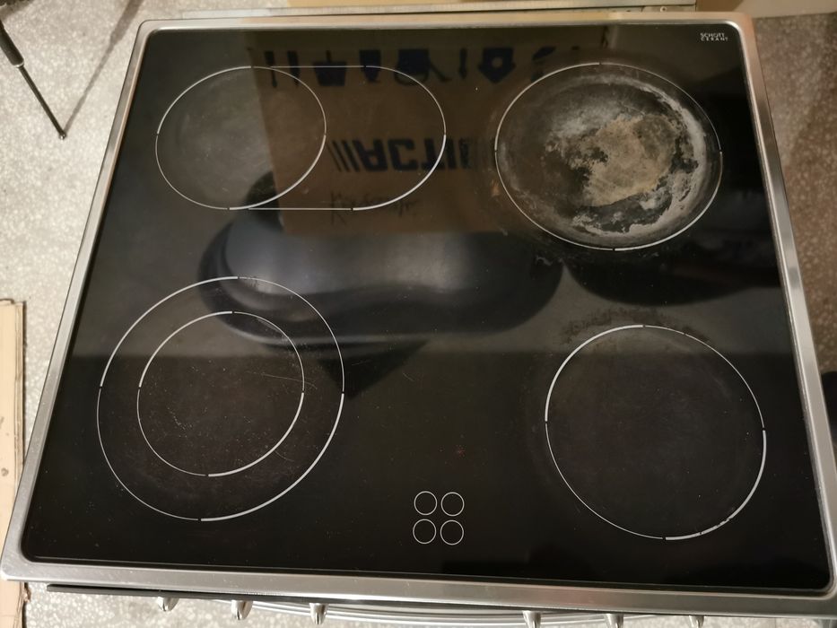 Amica BK0202 piekarnik i płyta ceramiczna grzewcza