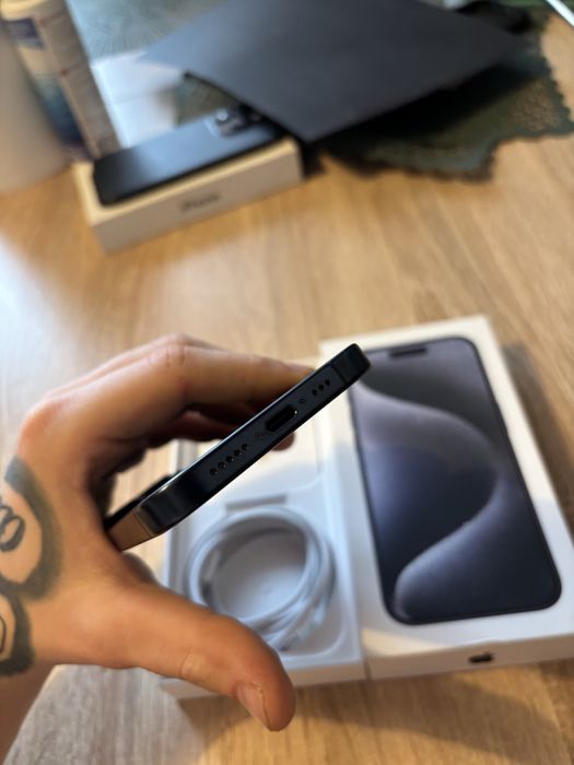 Iphone 15Pro•87%bat•128GB Blue tytanium