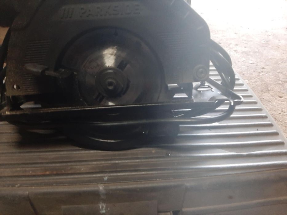 Vendo estas duas máquinas