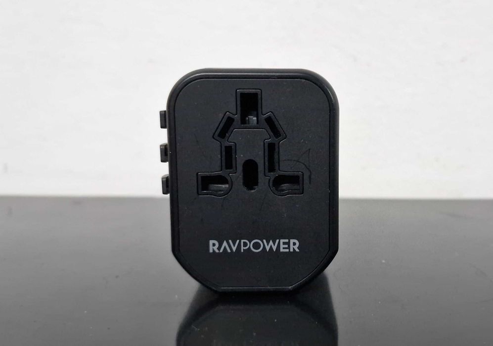 Ravpower Adapter podróżny Travel Power adapter Czarny