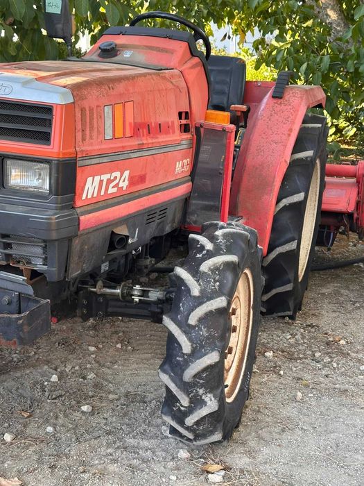 Trator MITSUBISHI MT24 | 4x4 | 24 cv