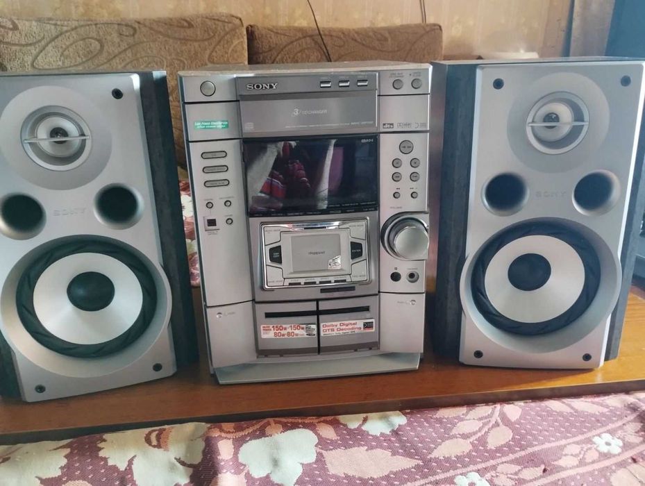 музыкальный центр SONY  MHC-DP700 HI-FI