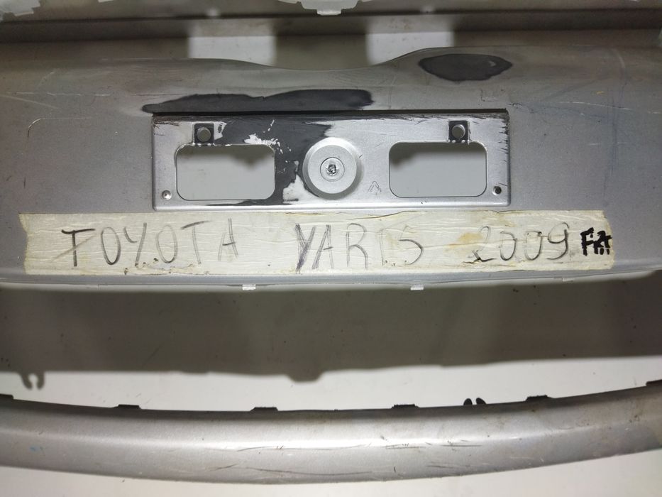 Parachoque Toyota Yaris frente 2009