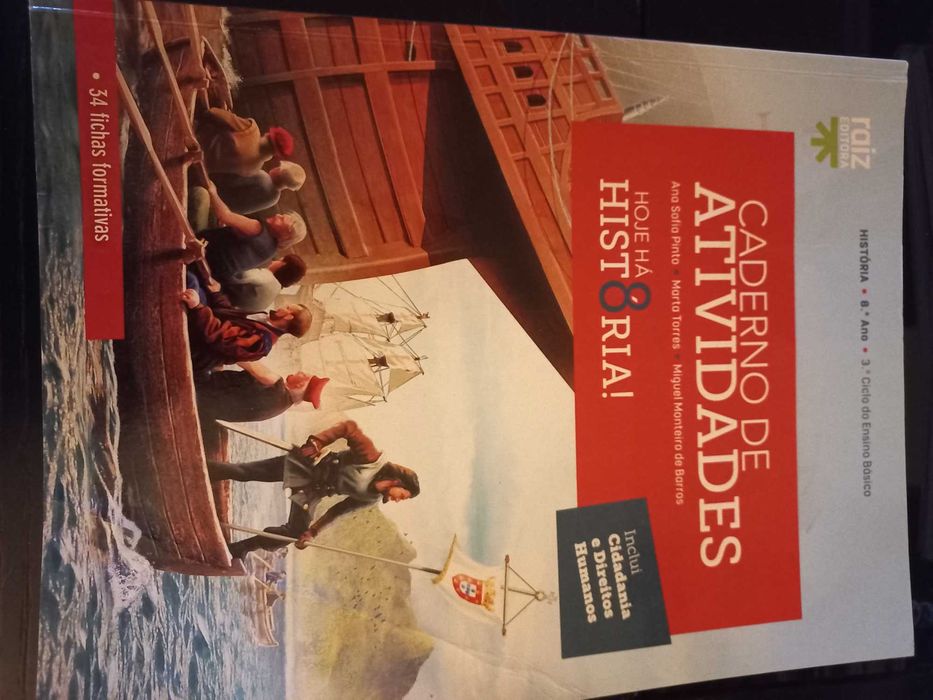 Livros escolares de fichas 8°ano