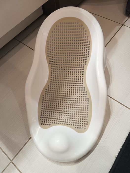 Leżaczek do wanienki