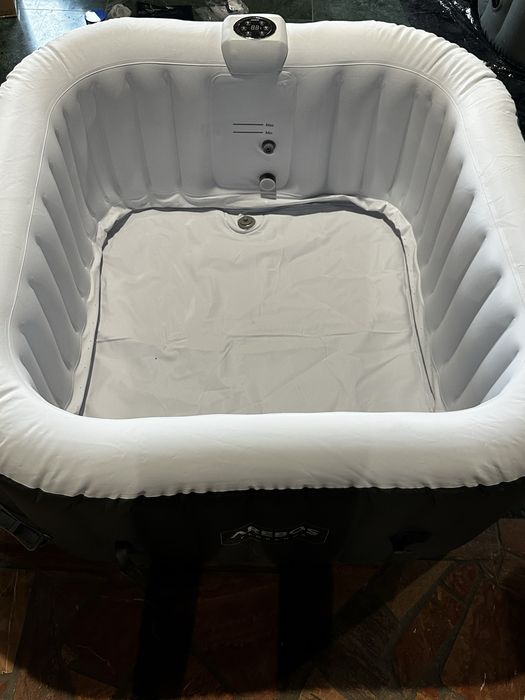 Jacuzzi arebos Florence 4 osobowe SPA pool
