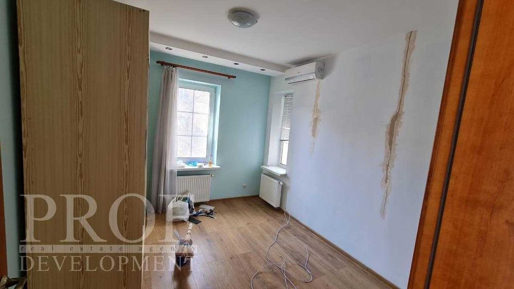 БЕЗ% будинок під офіс або житло  Голосіівський рн (350 м2)