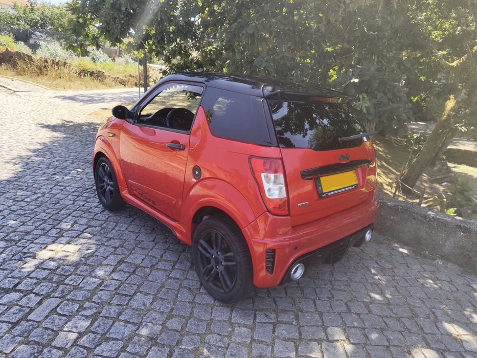 Ligier JS 50 DCI Sport – Desportivo, Equipado e Impecável!