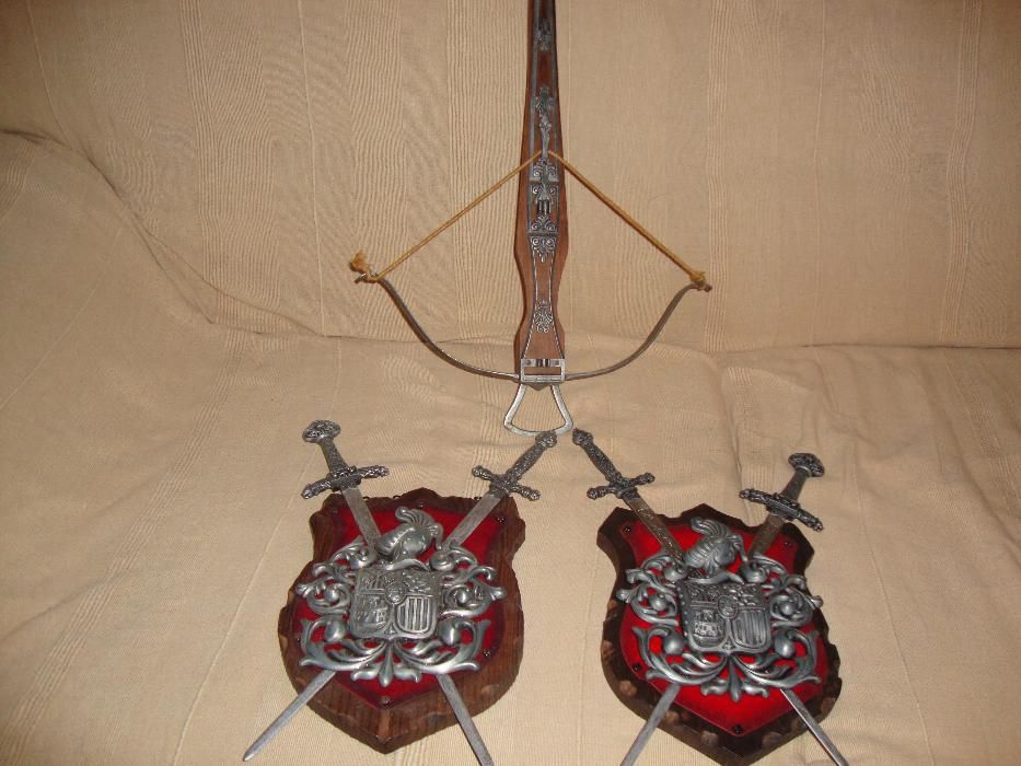 2 brasões decorativos