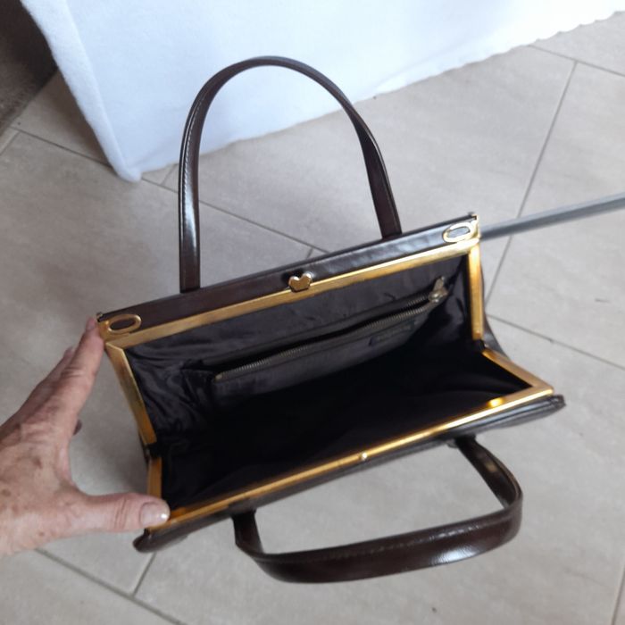 Carteiras como novas