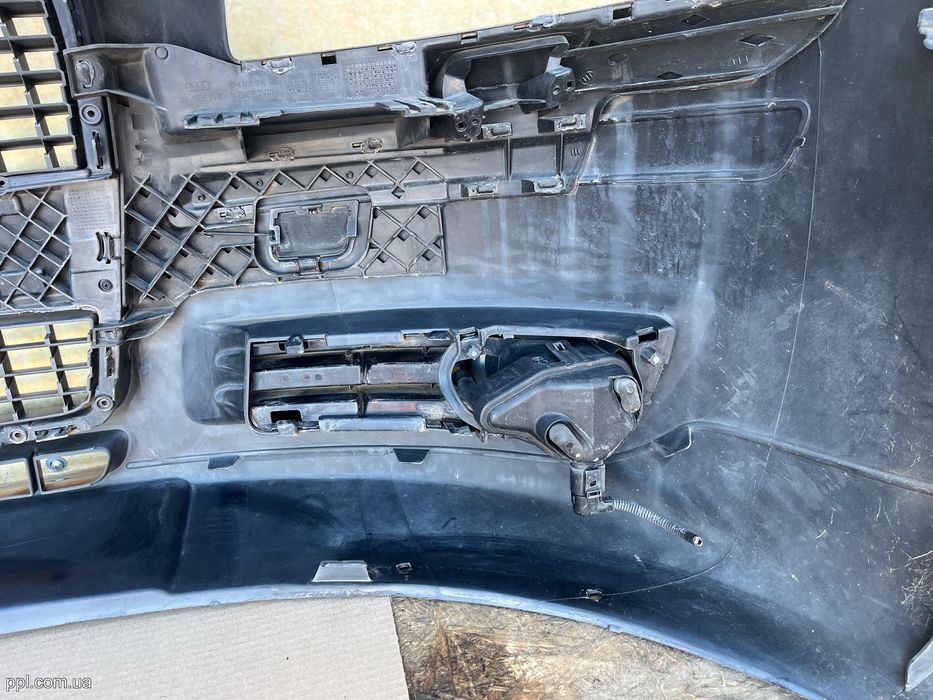 Audi A3 8P 05-08 Бампер передний решетка заглушка туманка 8P4807437