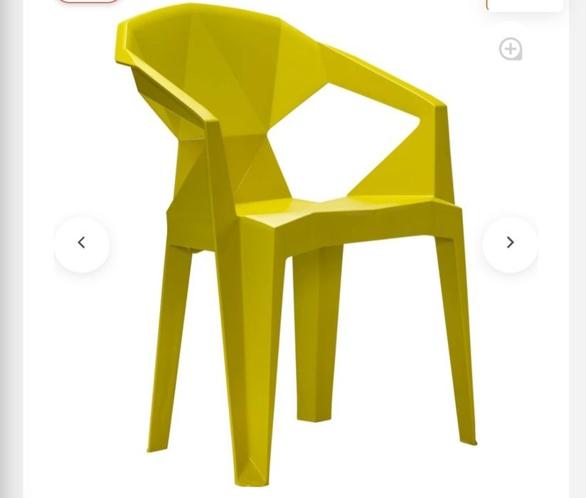 Пластикові стільці 3 шт