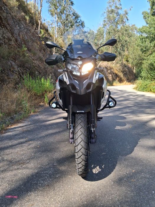 Benelli trk 502x  ano 2019