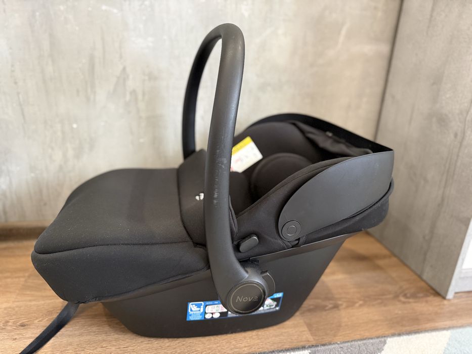 Автолюлька carello Nova + В ПОДАРУНОК Адаптери