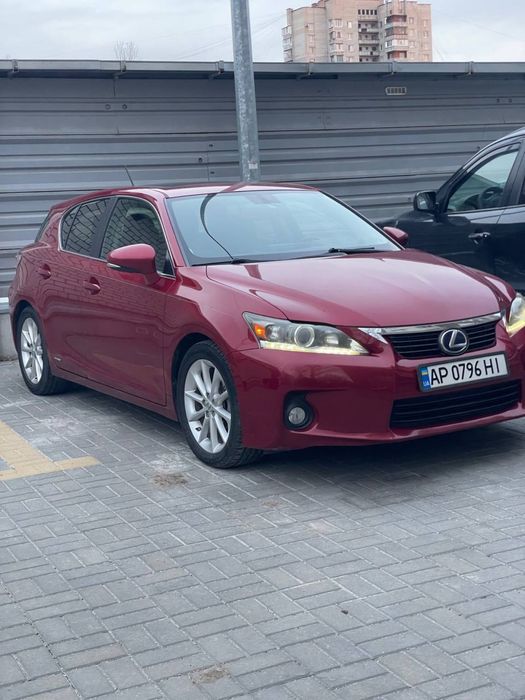 Lexus CT 2012 продам