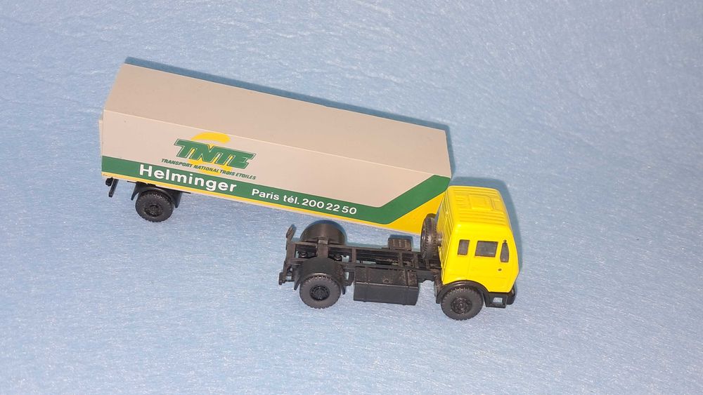 Miniatura 1/87 Mercedes-Benz ( wiking brekina roco )