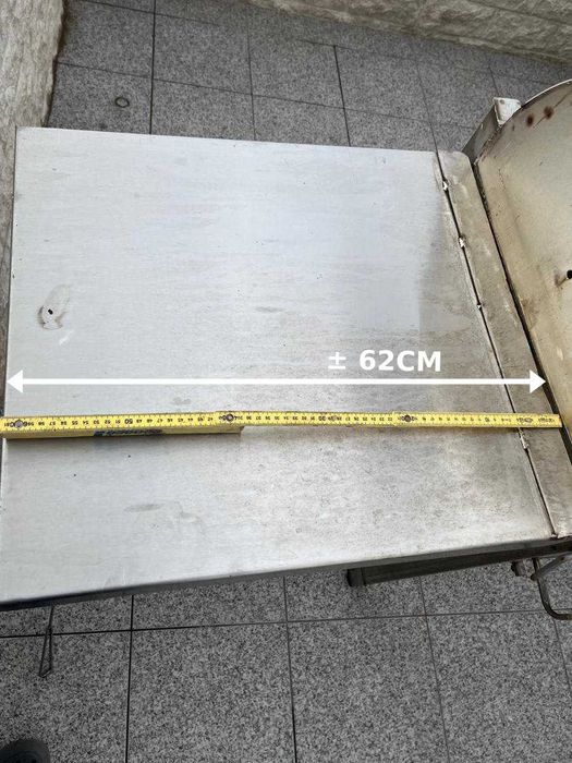 Churrasqueira INOX com mesa lateral