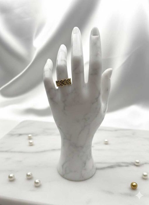 Anel em Ouro 19.2k (800) com Zircónias Pretas – Tam. 63 – 6,6g