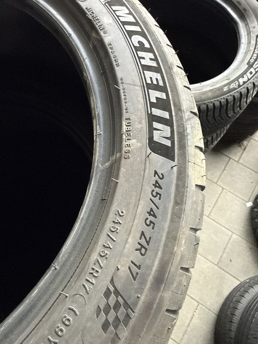 Шини резина 245/45/17 r17 Michelin комплект літні