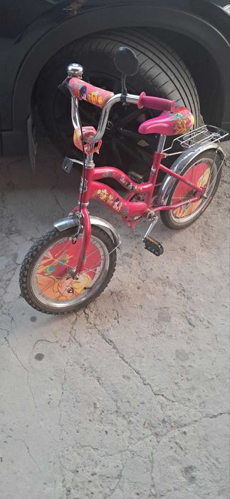 Дитячий велосипед для дівчинки