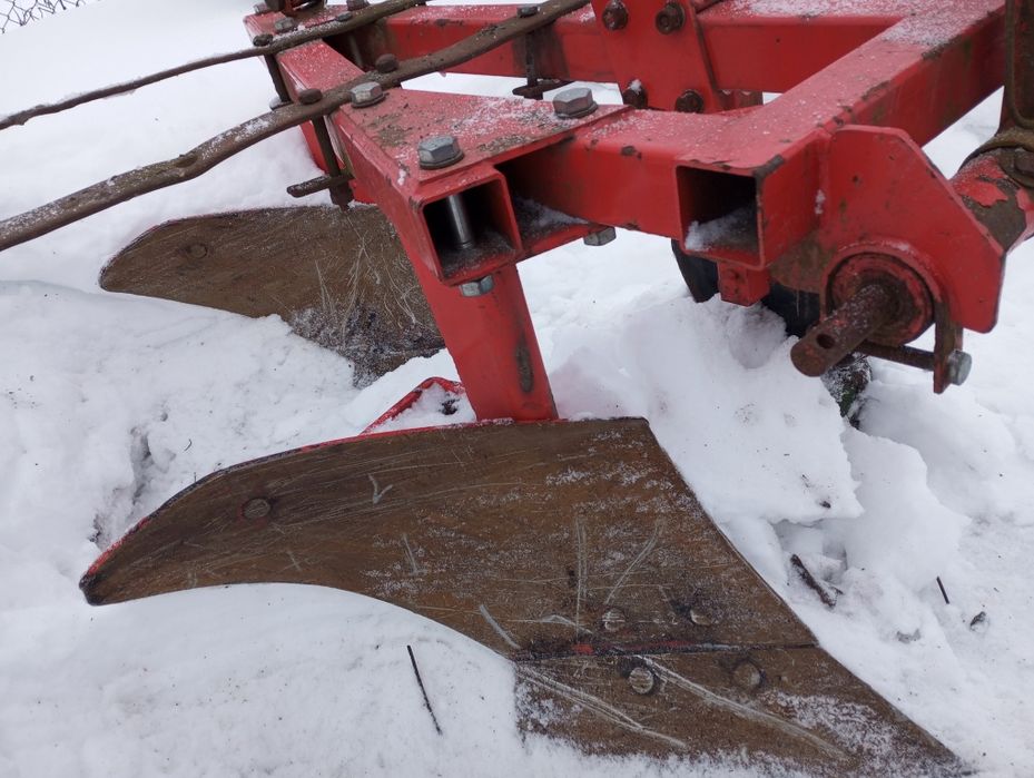 Продам плуг польский виракс 2/25