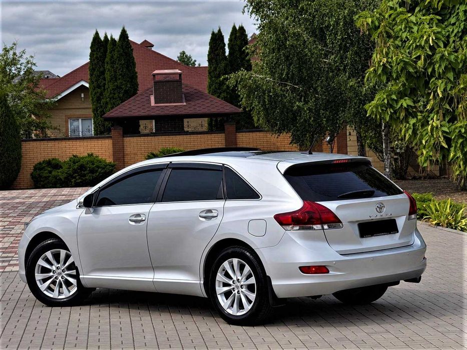 продаю  авто TOYOTA