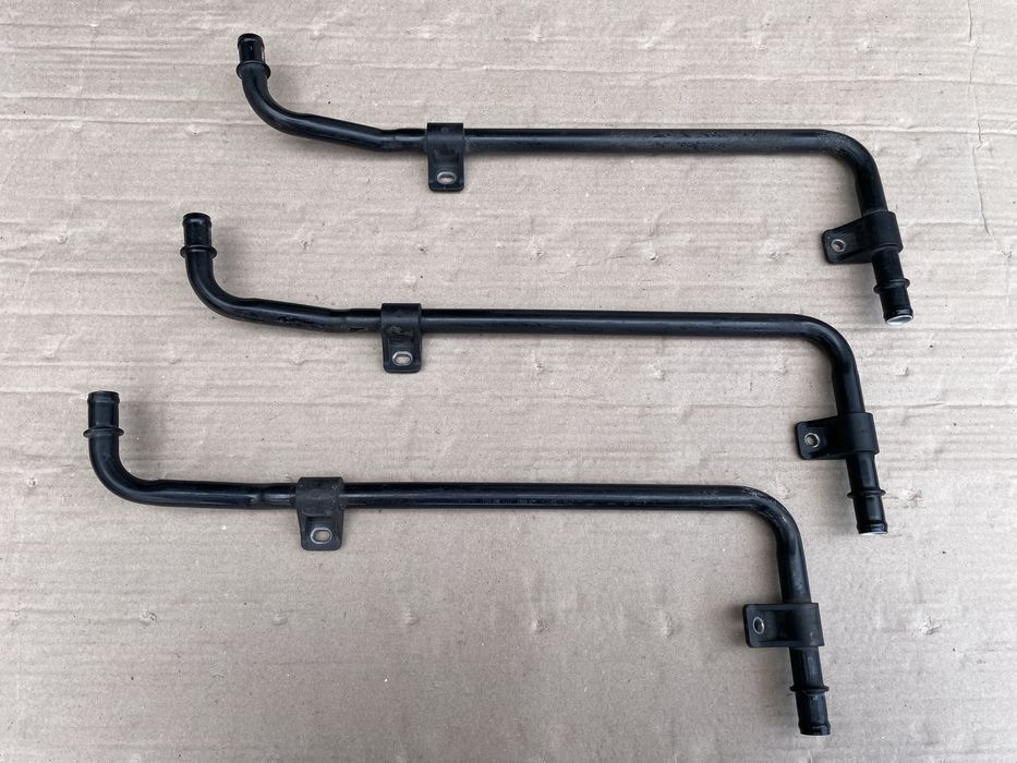 Патрубок шланги трубки тройник на VITO-VIANO W639