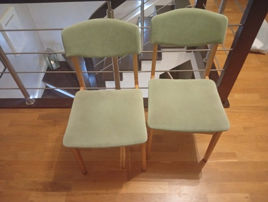 Krzesła drewniane -2szt