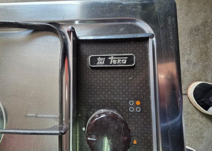 Placa com 2 bocas a gás e 2 elétricas da teka