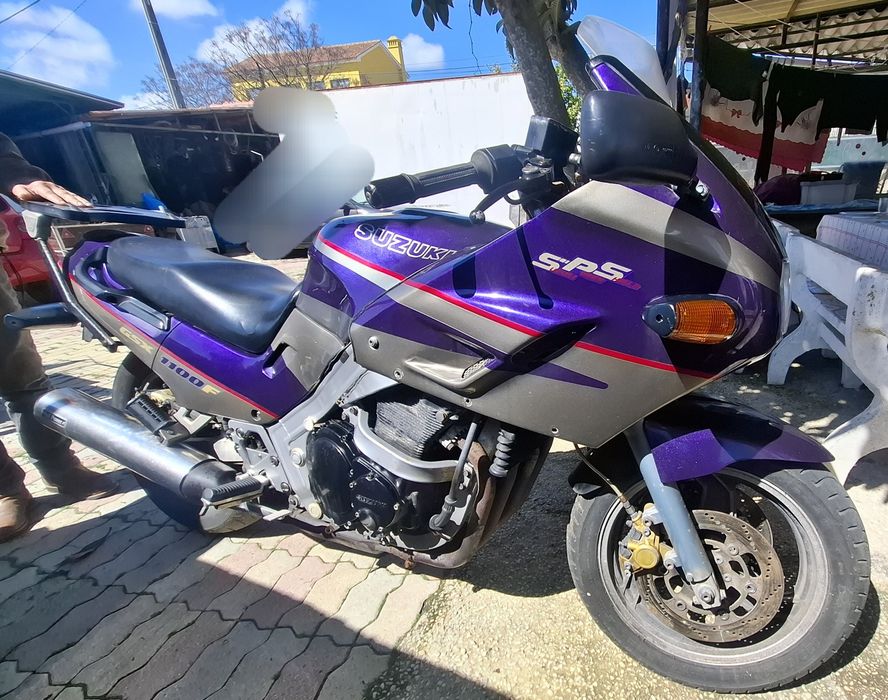 Suzuki GSX 1100 F