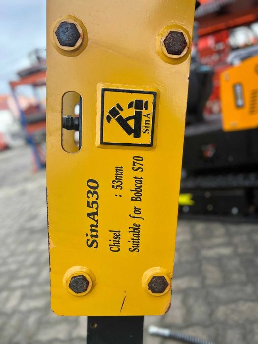 MARTELO HIDRÁULICO para pá carregadora/BOBCAT 1350€