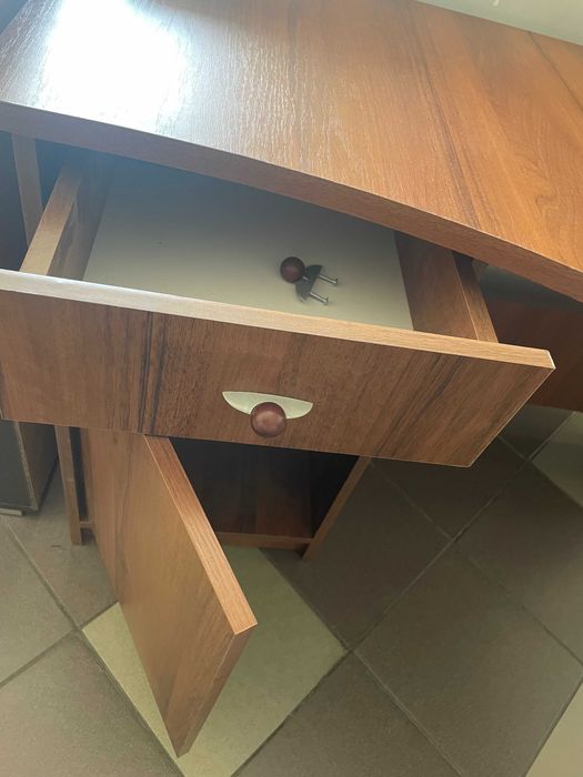 стол письменный угловой