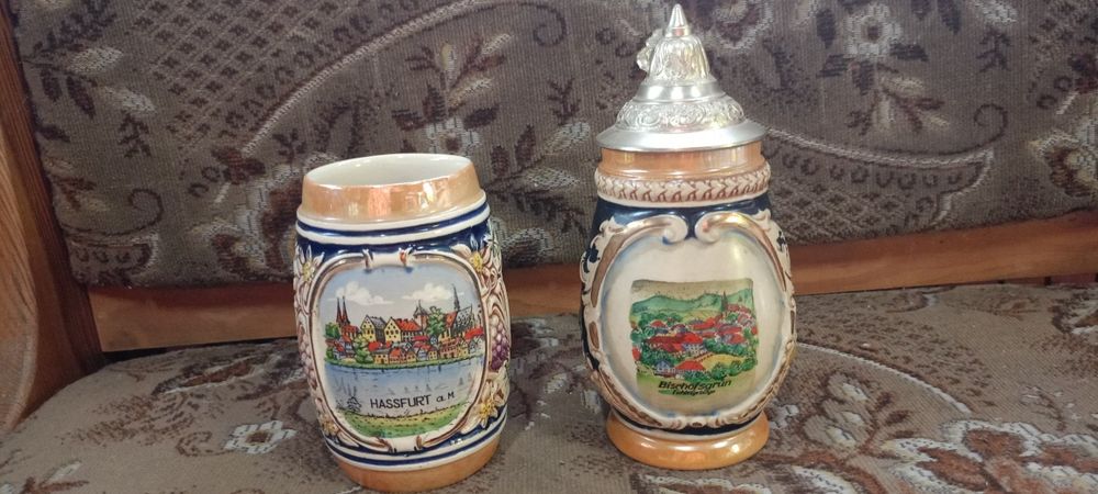 Dwa dzbanki ceramiczne