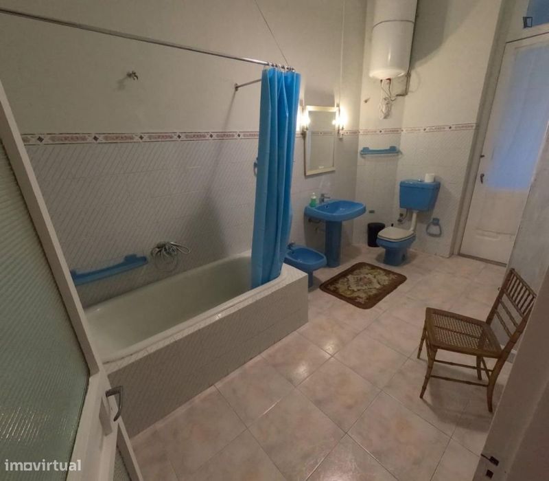 Quarto - localizado em Bonfim Porto