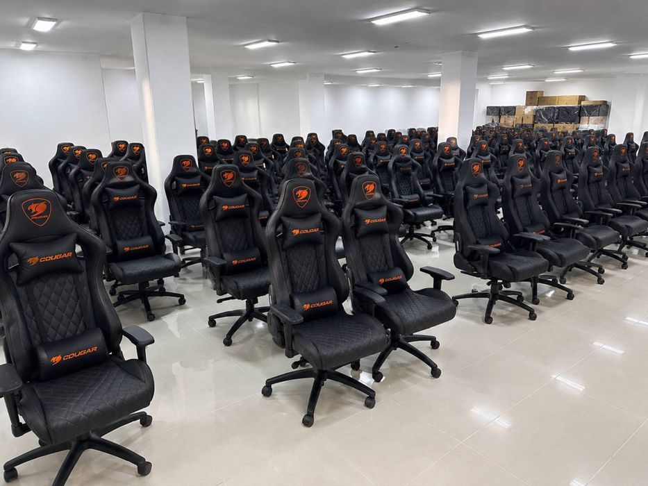 РОЗПРОДАЖ ігрових та комп’ютерних крісел Cougar.