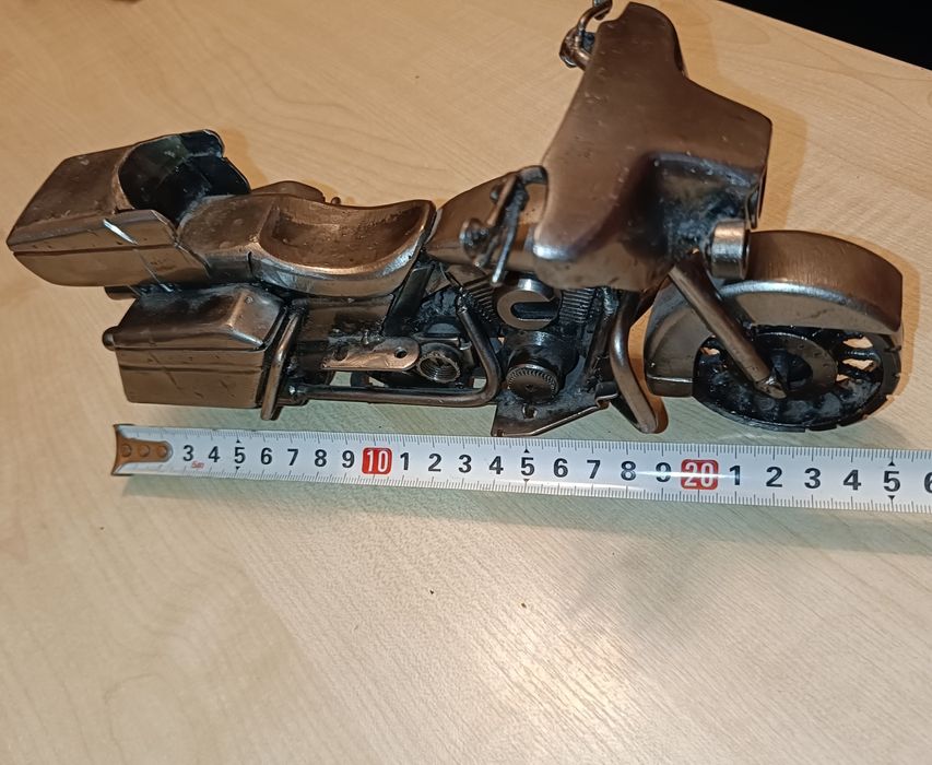 Модель мотоцикла в стиле harley-davidson