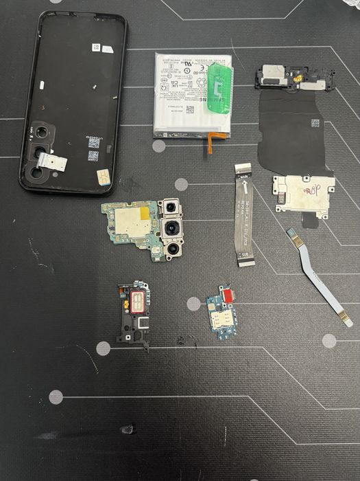 Samsung Galaxy S23 SM-S911 – Peças Originais (Leia a Descrição)