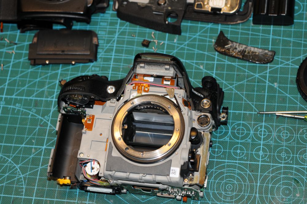 Детали запчасти разборка Nikon D700 D800 D750 D40 D70 D90...