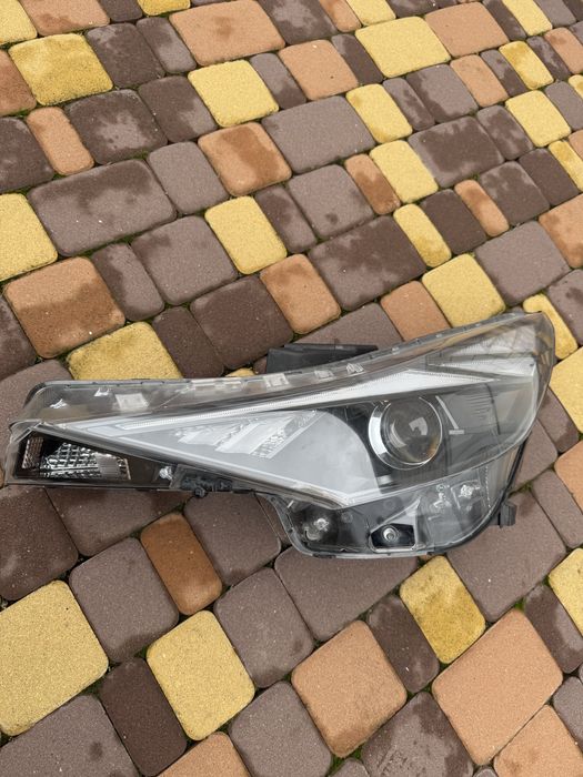 Фара elantra 2021-