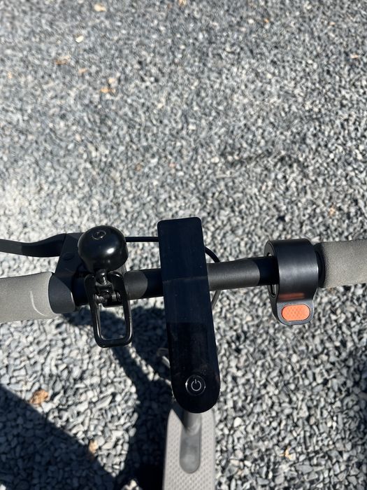 Hulajnoga elektryczna Mi Electric Scooter Essential
